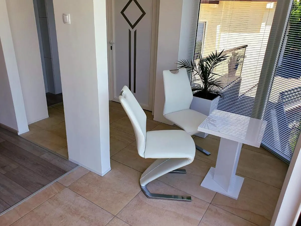 Penthouse Jacuzzi & Pool Apartmants Opatija
