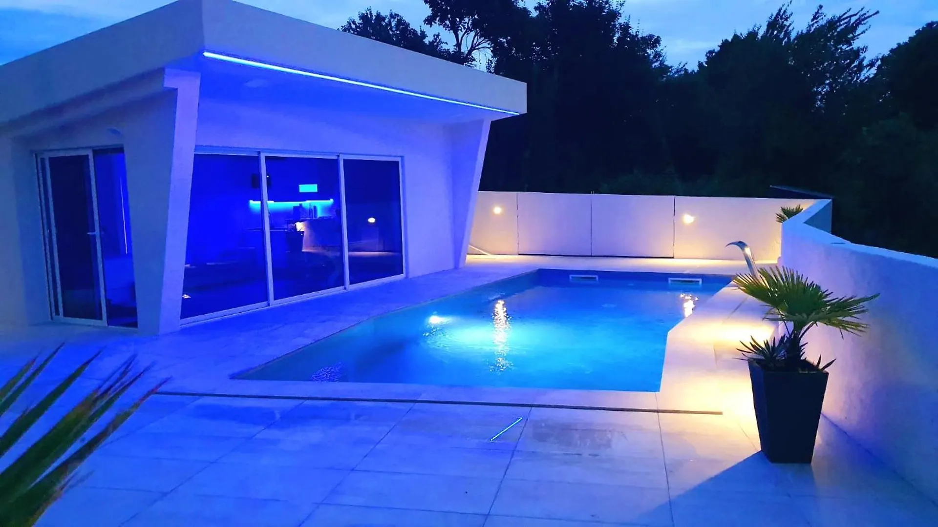Penthouse Jacuzzi & Pool Apartmants Croatia